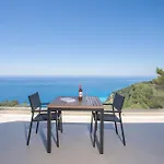 Calma Lefkada *