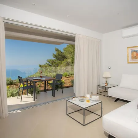 Calma Lefkada * Athánion