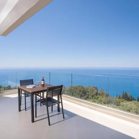 Calma Lefkada