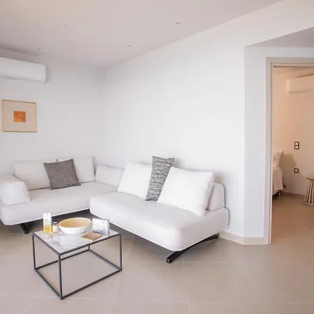 Calma Lefkada アパート *